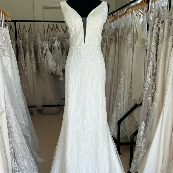 Jordan By Maggie Sottero - Picture 1 of 5